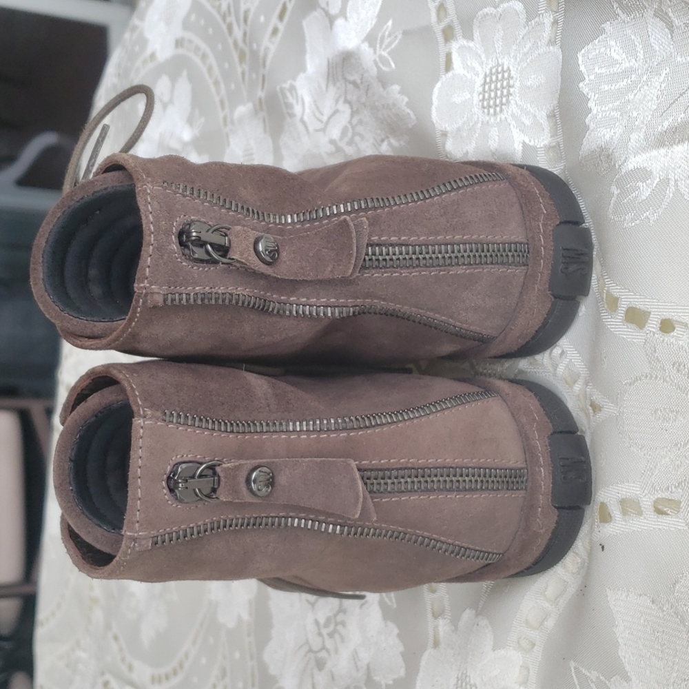 Stuart Weitzman Zipit High Top Suede Bootie - Picture 8 of 15